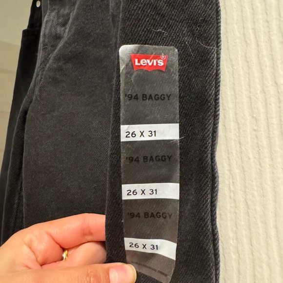 Levi jeans - Picture 2 of 4